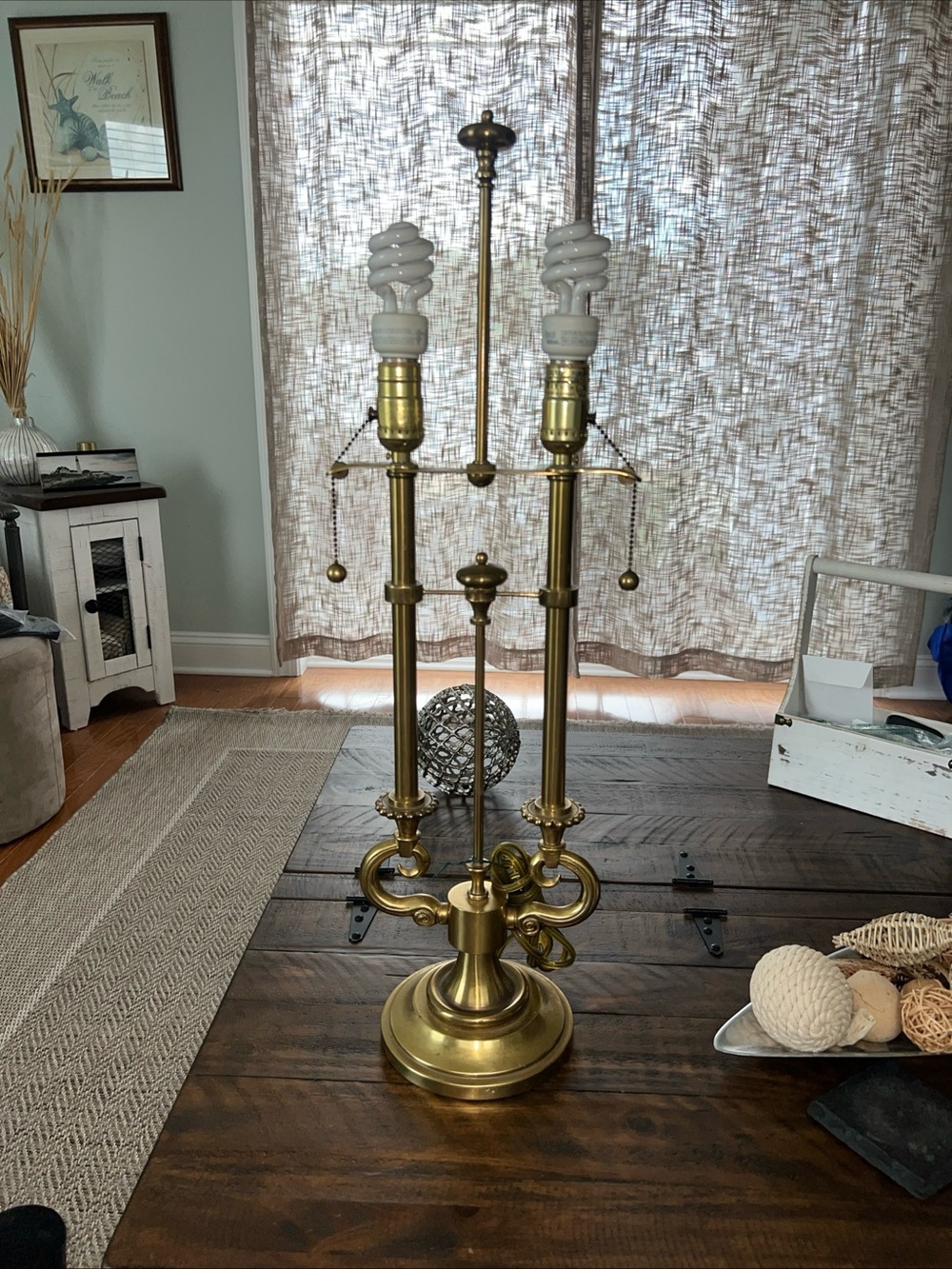 Brass Double-Arm Table Lamp - Elegant Gold Finish